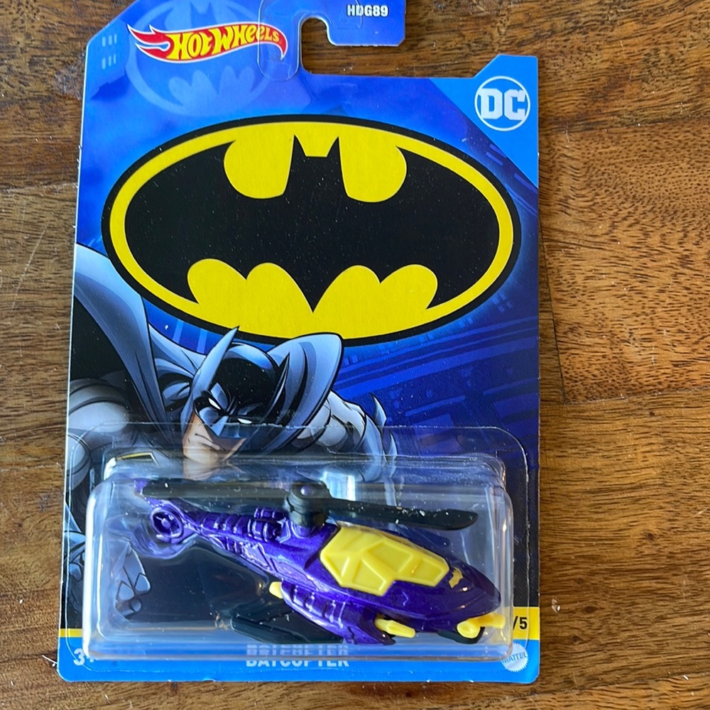 Hot wheels batcopter 4/5
